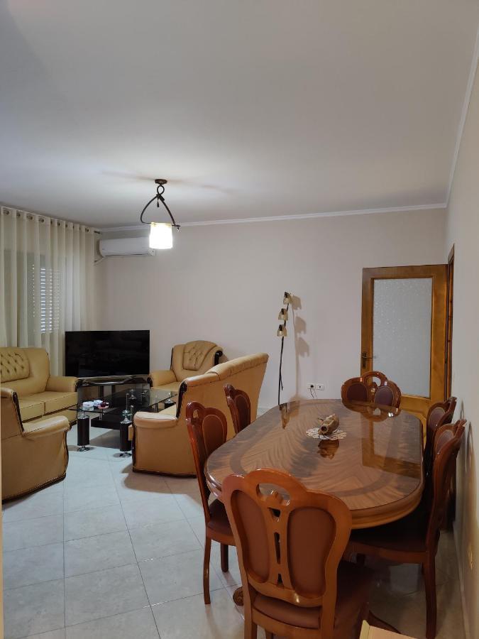 City Center Apartment Μπεράτ Εξωτερικό φωτογραφία