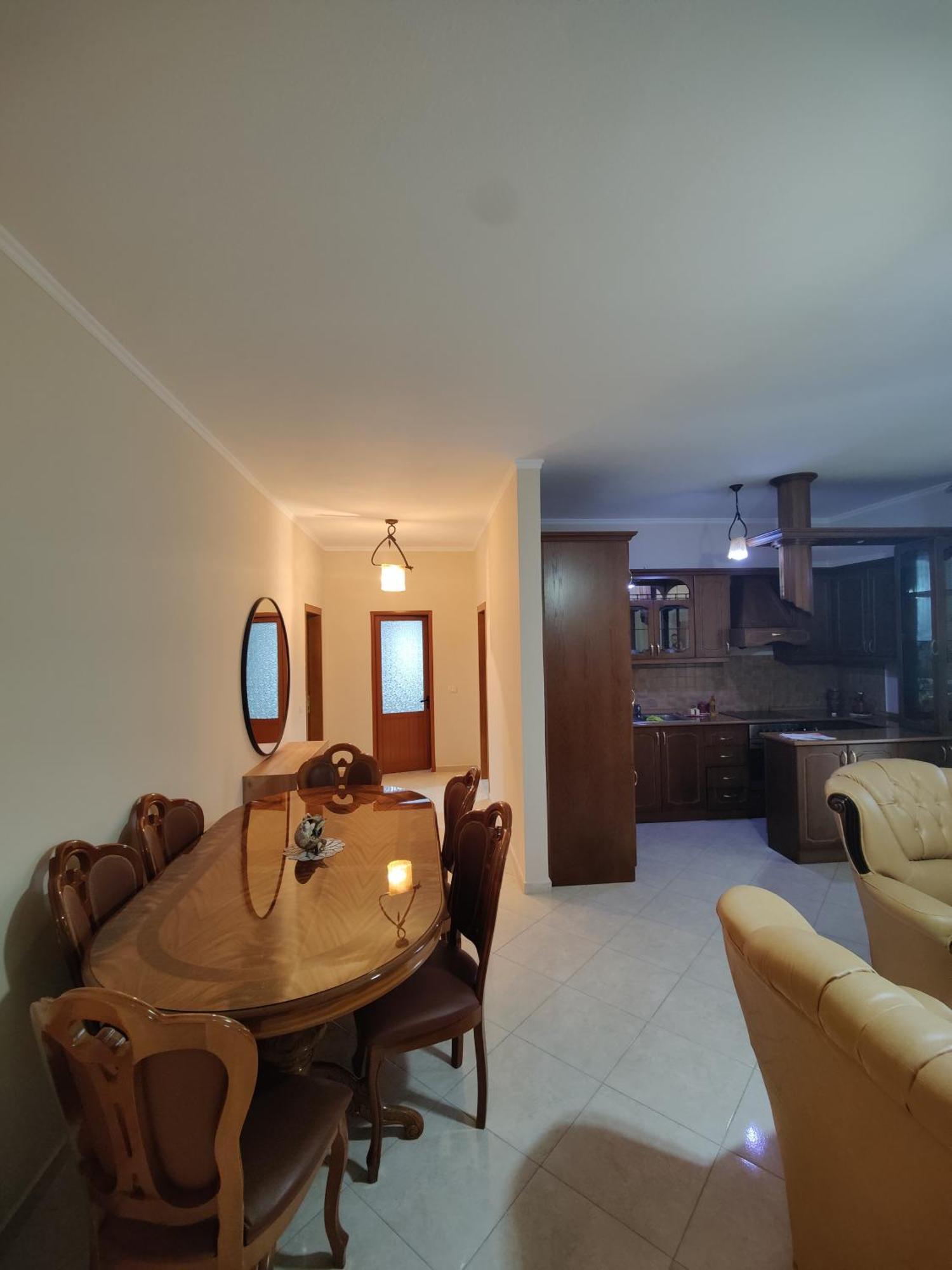 City Center Apartment Μπεράτ Εξωτερικό φωτογραφία